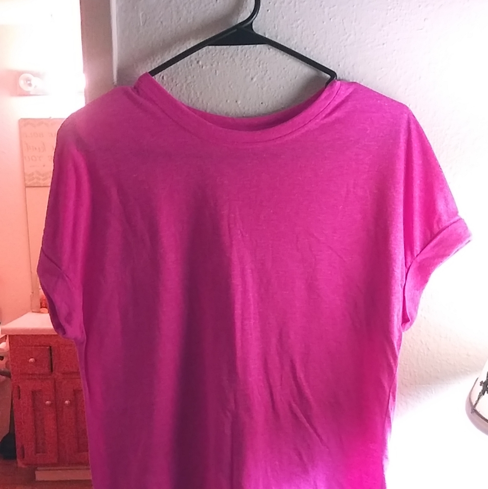 Athletic workout shirt